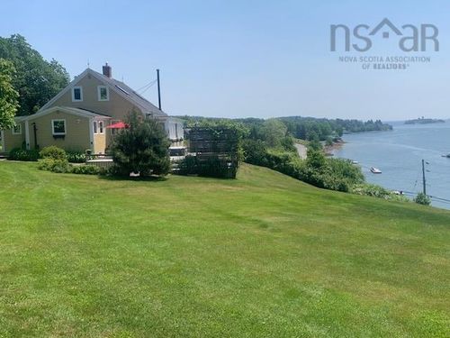 90 Eisenhauer Rd, Mahone Bay, NS, B0J2E0 | Card Image