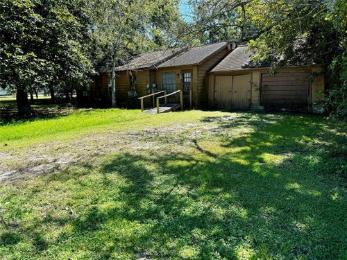 235 W Hartel St, Sour Lake, TX, 77659-2893 | Card Image