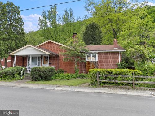 629 W Piedmont St, KEYSER, WV, 26726-2421 | Card Image
