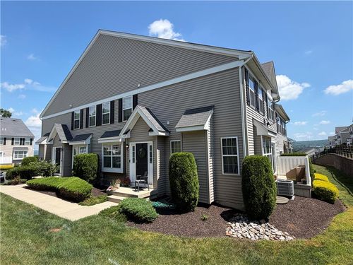 4177 Bunker Hill Dr N, COOPERSBURG, PA, 18036-8818 | Card Image