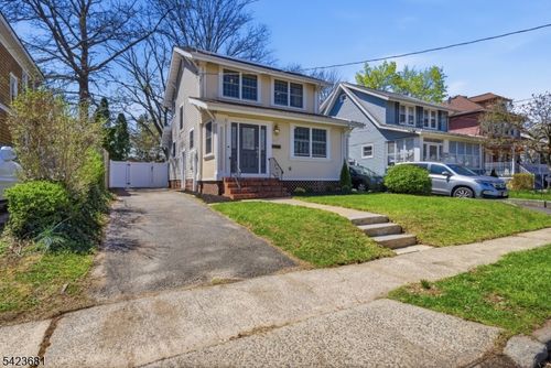 157 Freeman St, Woodbridge, NJ, 07095-3137 | Card Image