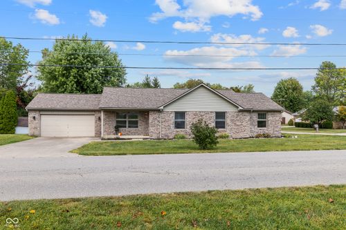 440 E Montgomery Rd, Greensburg, IN, 47240-2505 | Card Image