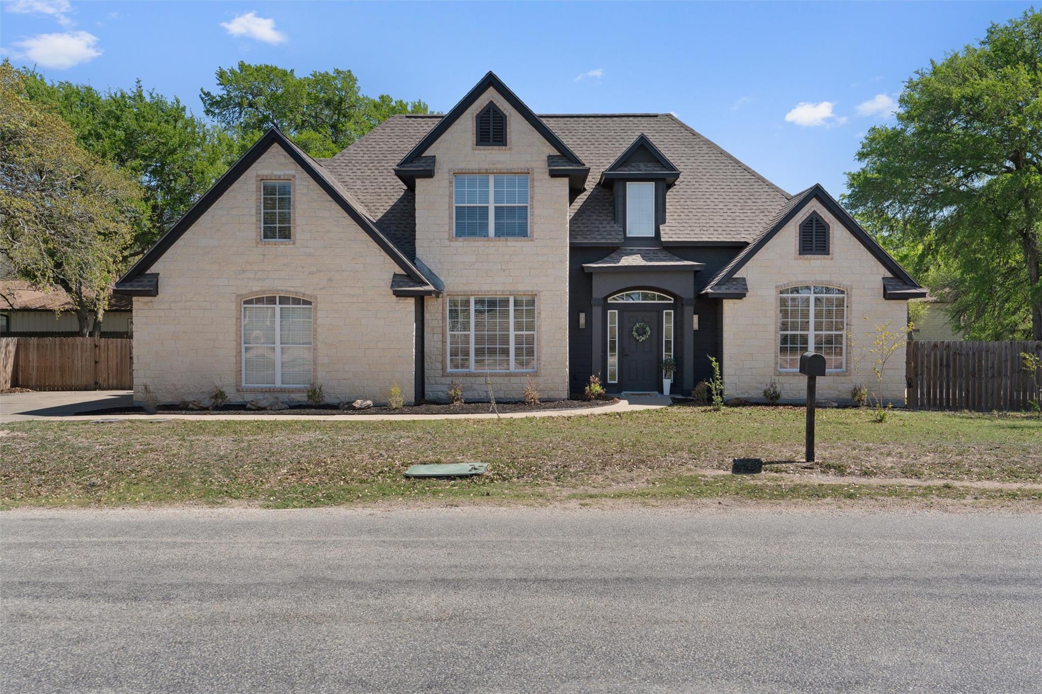 Residential Lease in La Grange 2