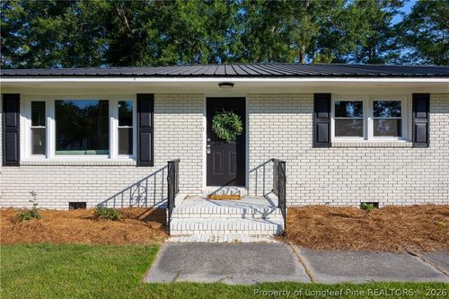 411 Lafayette St, Clinton, NC, 28328-3515 | Card Image
