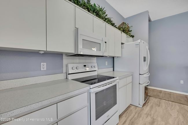11257 Frigate Bird Ave, House other with 3 bedrooms, 2 bathrooms and null parking in WEEKI WACHEE FL | Image 7