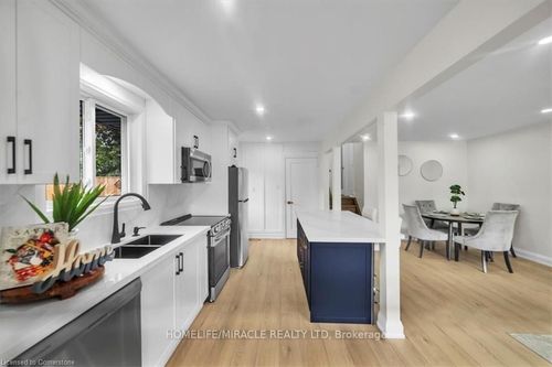 4476 Margueritte Ave, Beamsville, ON, L3J0B9 | Card Image