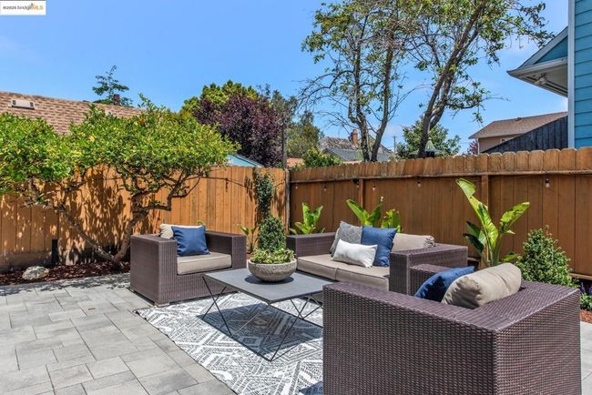 1026 Court St, House other with 4 bedrooms, 3 bathrooms and 1 parking in Alameda CA | Image 41