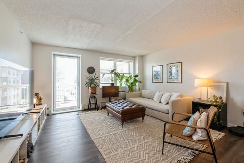 apt-5t-260 Beach 81st St, Rockaway Beach, NY, 11693-1906 | Card Image