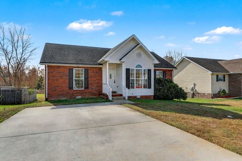 732 Shelby Lynn Dr, Springfield, TN, 37172-4573 | Card Image