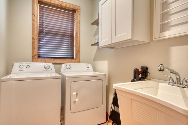 784 Sneaking Creek Dr, Home with 3 bedrooms, 4 bathrooms and null parking in Hayesville NC | Image 27