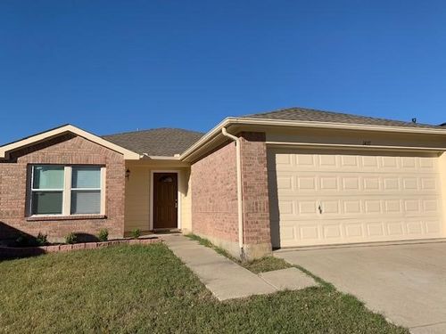 1437 Thornhill Ln, Little Elm, TX, 75068-6402 | Card Image