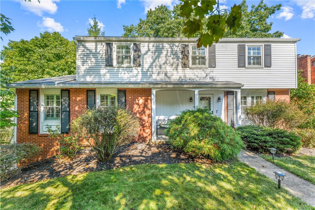 Springwood Dr, Glenshaw, PA 15116