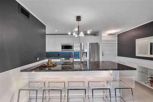 apt-114g-119 Ne 19th Ct, Wilton Manors, FL, 33305-1063 | Card Image