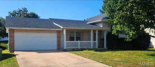 824 Brookwood Bend Trl, Saint Peters, MO, 63376-5916 | Card Image