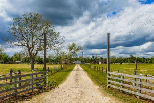 8283 County Road 112, Van Vleck, TX, 77482-6495 | Card Image