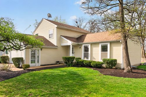 460 Highland Grove Dr, Buffalo Grove, IL, 60089-1732 | Card Image