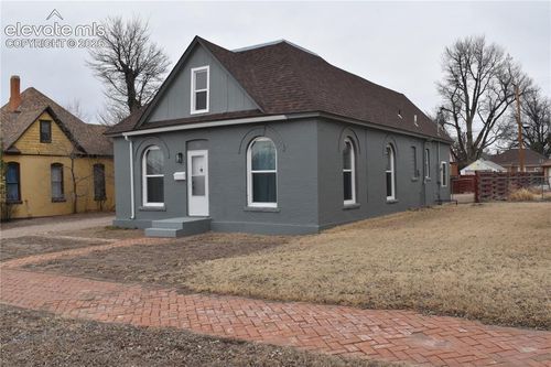 805 Raton Ave, La Junta, CO, 81050-2429 | Card Image