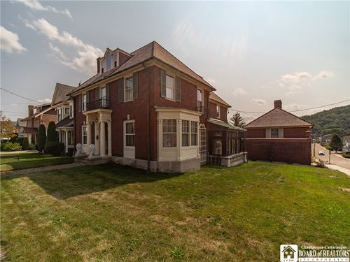 25 School St, Bradford, PA, 16701-1258 | Card Image