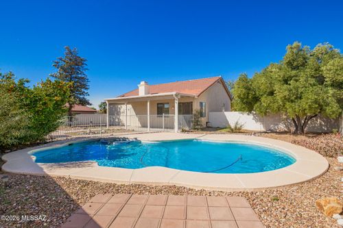 9086 E La Palma Dr, Tucson, AZ, 85747-5372 | Card Image