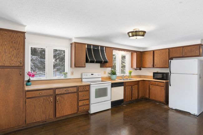 112 Breezy Acres Dr, House other with 4 bedrooms, 2 bathrooms and null parking in Vernon VT | Image 4