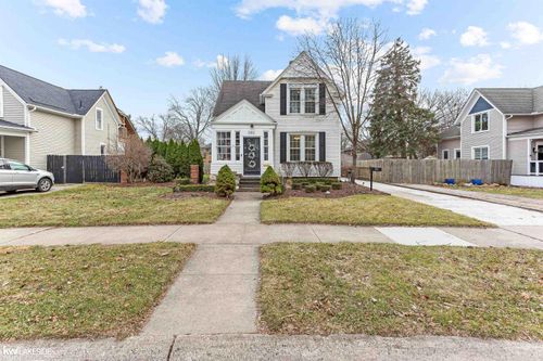 261 Jones St, Mount Clemens, MI, 48043-1607 | Card Image