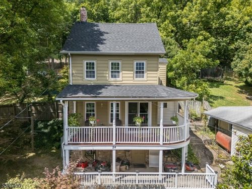 24 Sanatorium Rd, Glen Gardner, NJ, 08826-3504 | Card Image