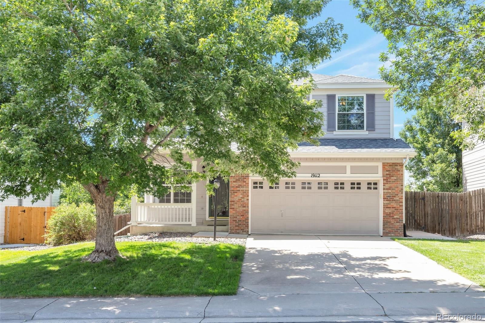 Crestridge Cir, Aurora, CO 80015