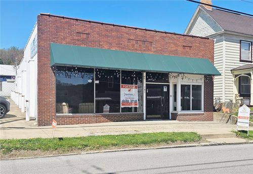 701 W Main St, Rural Valley, PA, 16249-4431 | Card Image