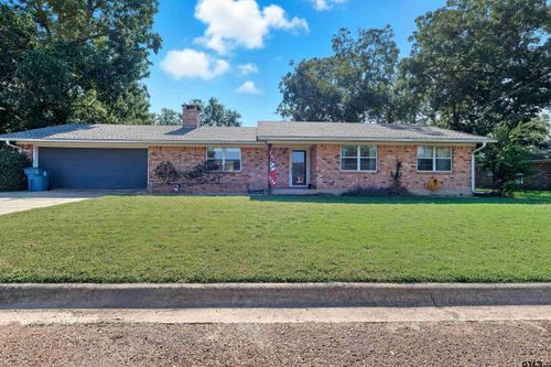 814 Mark Trl, Winnsboro, TX, 75494-3645 | Card Image