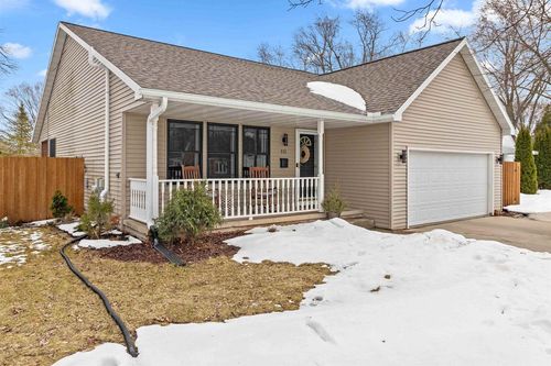 911 S 7th Street, DE PERE, WI, 54115 | Card Image