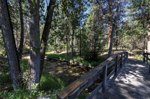 236 Oso Trl, Victor, MT, 59875-9208 | Card Image