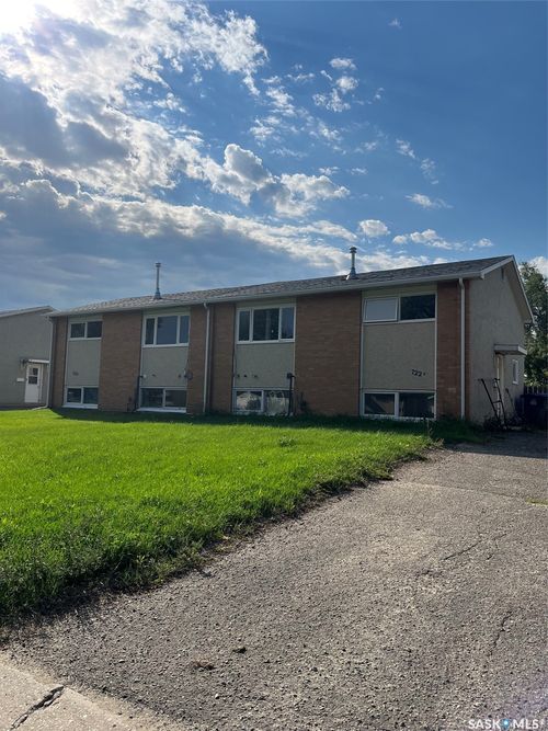 718-726 Albert Street, Estevan, SK, S4A1R5 | Card Image