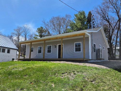 684 Main Street, Wilton, ME, 04294 | Card Image