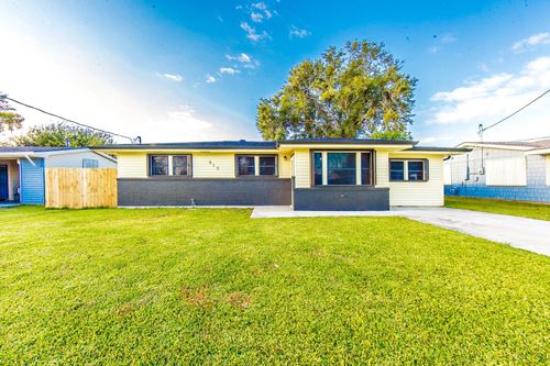 418 Hibernia Pl, Houma, LA, 70363-6937 | Card Image
