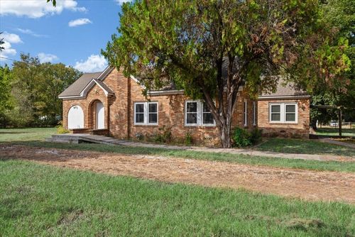 903 N La Salle St, Navasota, TX, 77868-2253 | Card Image