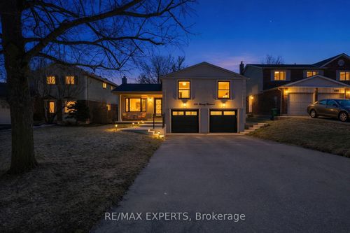 351 Hersey Cres, Bolton, ON, L7E3Z6 | Card Image
