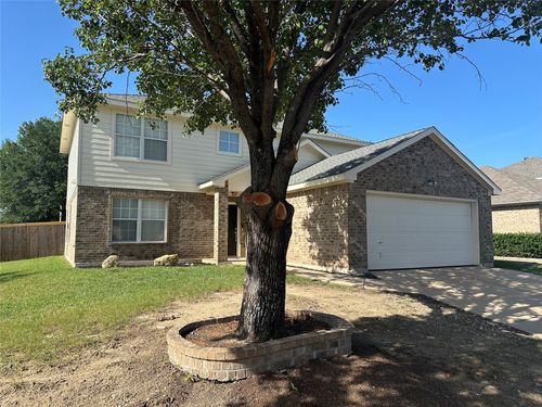 9801 Stoney Bridge Rd, Fort Worth, TX, 76108-3873 | Card Image