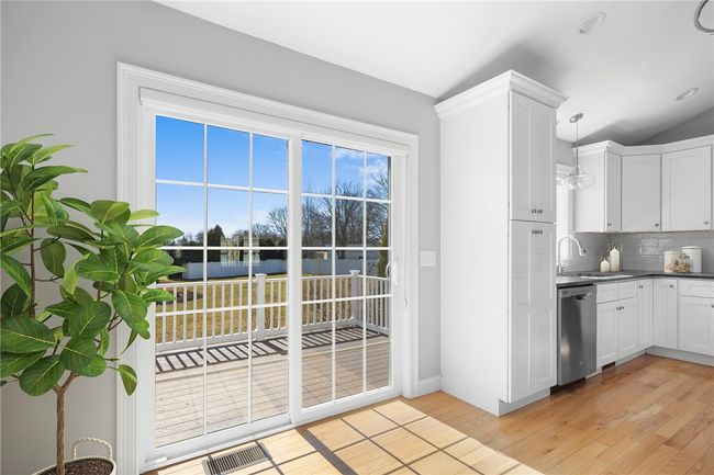 5 - 5 Thelma Ln, Condo with 2 bedrooms, 3 bathrooms and 4 parking in Middletown RI | Image 11