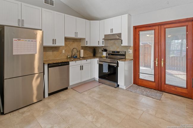 UNIT-3102 - 9140 Timber Path, Condo with 3 bedrooms, 2 bathrooms and null parking in San Antonio TX | Image 5