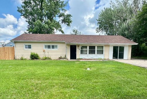 34W744 N James Dr, St. Charles, IL, 60174-4912 | Card Image