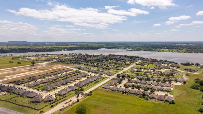 317 Paddle Boat Dr, House other with 4 bedrooms, 2 bathrooms and null parking in Granbury TX | Image 38