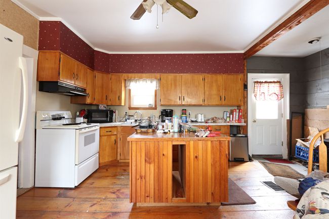 135 High St, House other with 5 bedrooms, 1 bathrooms and null parking in Concord VT | Image 6
