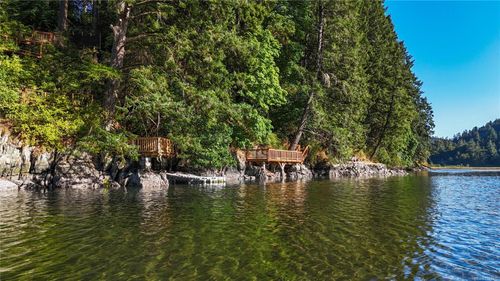 1709 Falcon Heights Rd, Langford, BC, V9B6H6 | Card Image