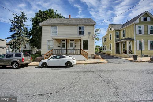 221-219-221 Garfield St, CHAMBERSBURG, PA, 17201 | Card Image