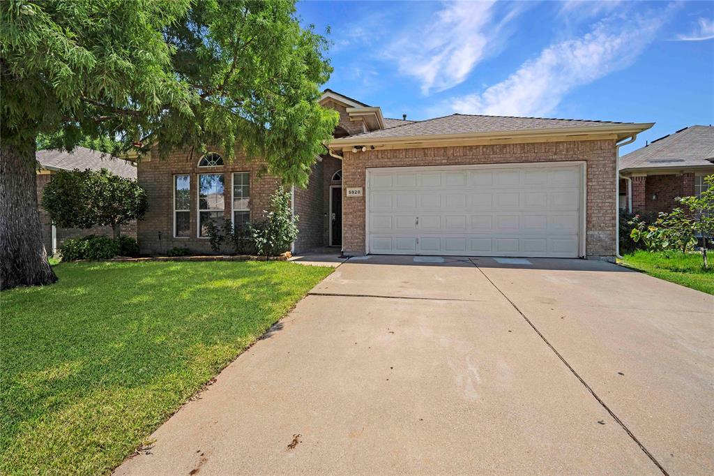Center Ridge Dr, Fort Worth, TX 76131