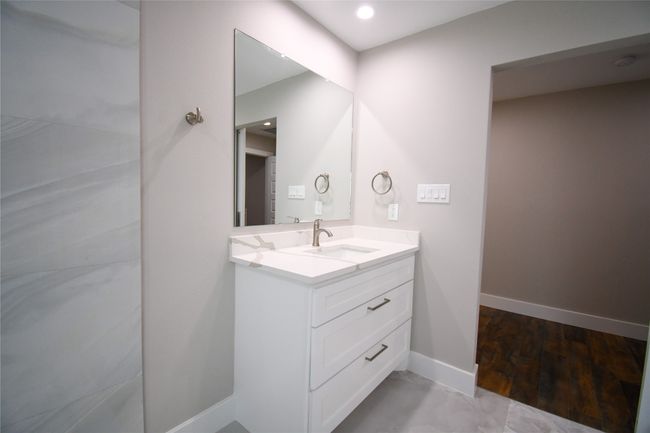 Half Bath for guests | Image 29