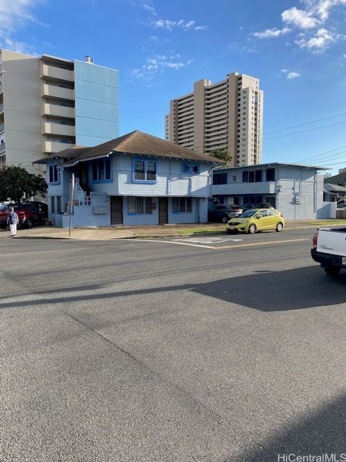 2831 Winam Ave, Honolulu, HI, 96816-1007 | Card Image