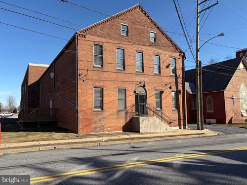 6155 Main St, EAST PETERSBURG, PA, 17520-1206 | Card Image