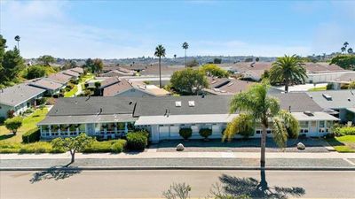 56 - Vista Campana N, Condo with 3 bedrooms, 2 bathrooms and null parking in Oceanside CA | Image 3