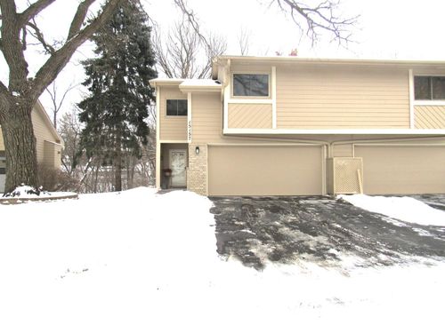 15157 Patricia Ct, Eden Prairie, MN, 55346-2550 | Card Image